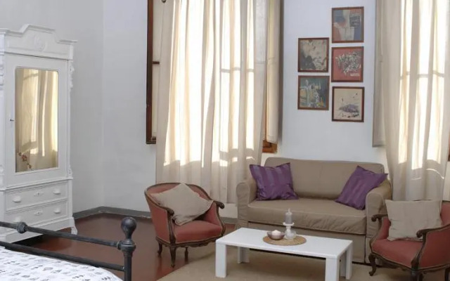 Maison in Piazza S. Croce