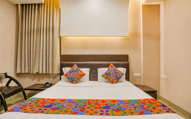 FabHotel Pine Tree