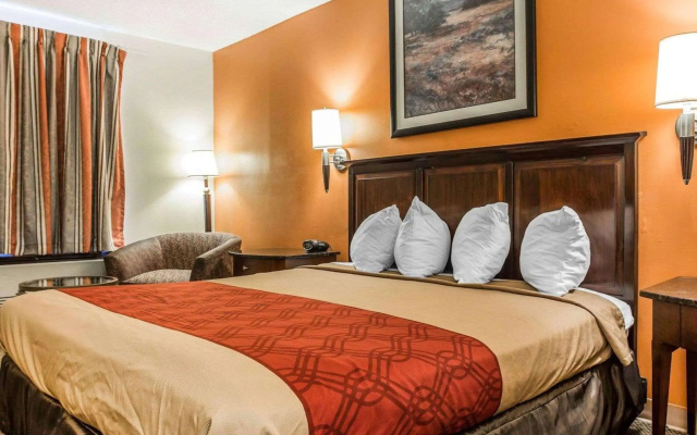 Econo Lodge Santee