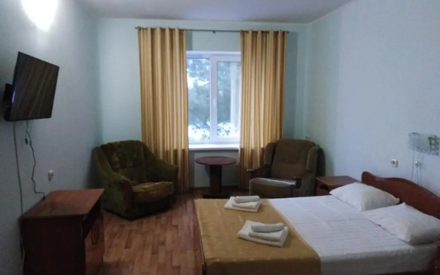 Lazur Hotel