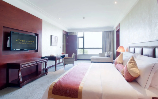 Tongli Lakeview Hotel
