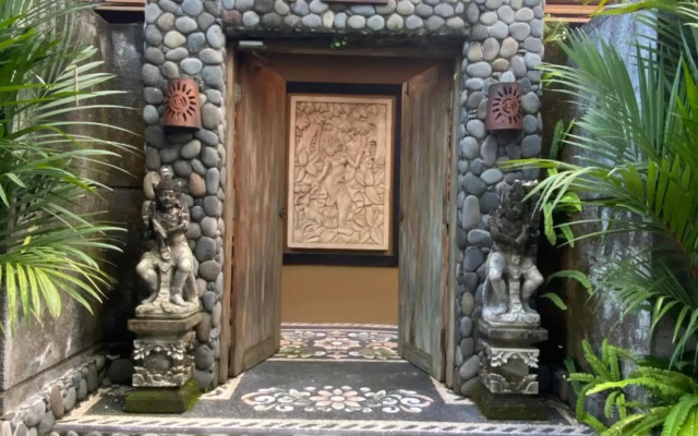 RedDoorz @ Nelayan Canggu