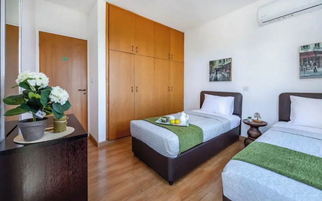J1 Holiday House Adjacent to Aphrodite Hills - Sea View