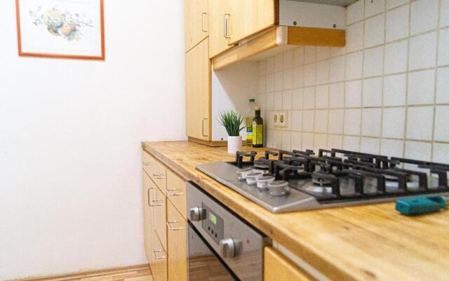 Comfy 2BR- Apartment near Wiener Stadthalle