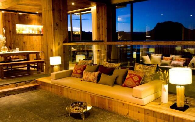 Lugu Lake Angou Boutique Hotel