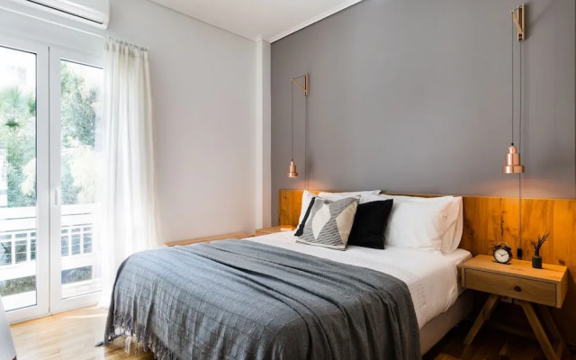 UPSTREET Adorable 2 Bedroom Apartment near Kallimarmaro Stadium