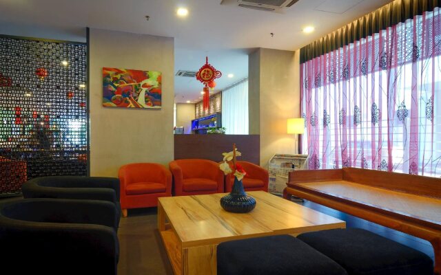 Borneo Vista Suites Hotel