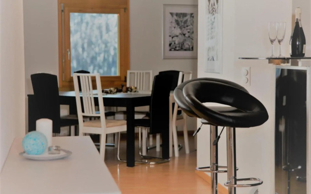 - Apartment im Herzen AROSAS - grossräumig, stylisch & zentral