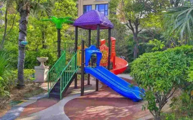 First sea view holiday apartment