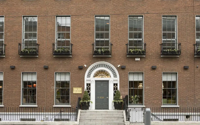 Iveagh Garden Hotel