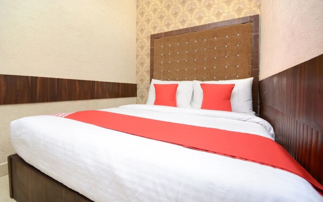 Collection O Hotel Platinum Inn And Suites