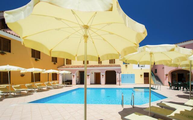 Flat close to stores in Sos Alinos