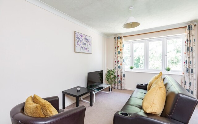 Clarence Suite - Cozy 1BR With Parking in Chatham