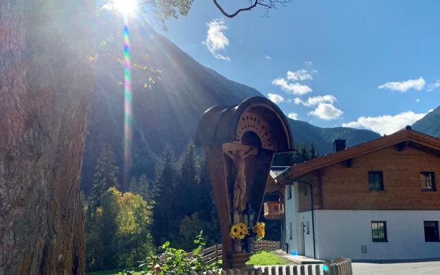 Luxurious Tauernlodge With Private Wellness Sauna