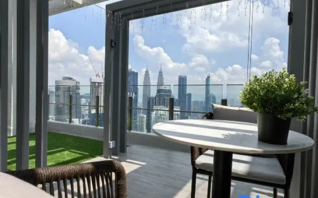 TRX AGILE Bukit Bintang Superior 8 Pax Family Suites