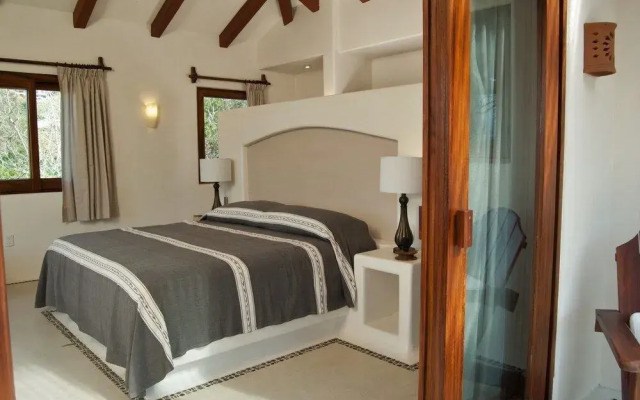Solana Boutique Bed & Breakfast