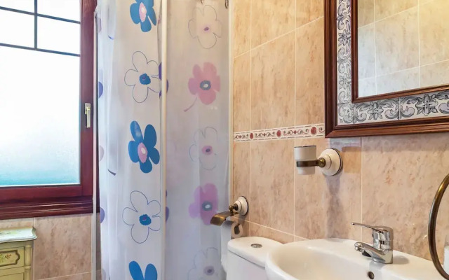 Exquisite Holiday Home in Carasa With Private Garden