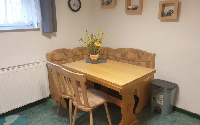 Apartment With Parasol in Sudstadt