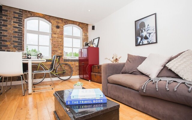 2 Bedroom Apartment in Bermondsey With Gated Parking