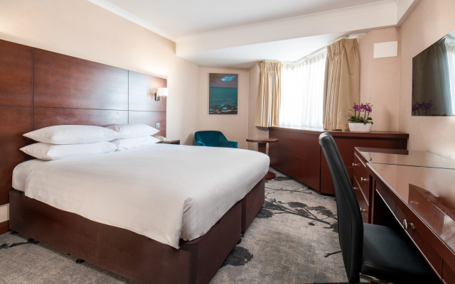 Pullman Paris Tour Eiffel Hotel