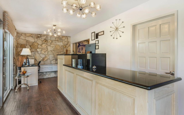 Best Western Pine Tree Motel