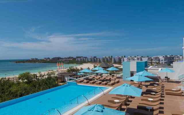 Grand Aston Cayo Las Brujas Beach Resort & Spa