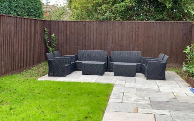 Fantastic villa bournemouth - spa, parking, garden