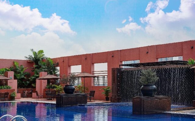 Grand Seasons Hotel