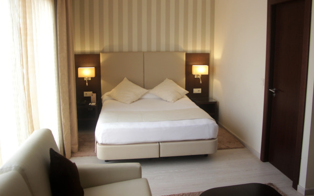 AZ Hôtel Zeralda