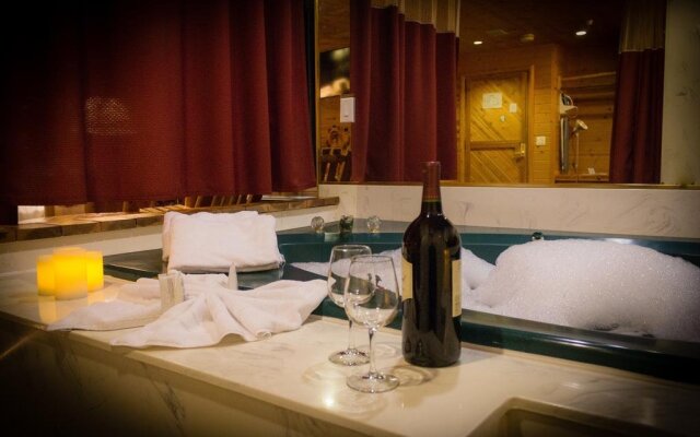 POSTMARC Hotel and Spa Suites