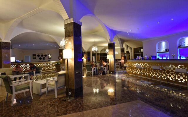Sahra Su Holiday Village & Spa