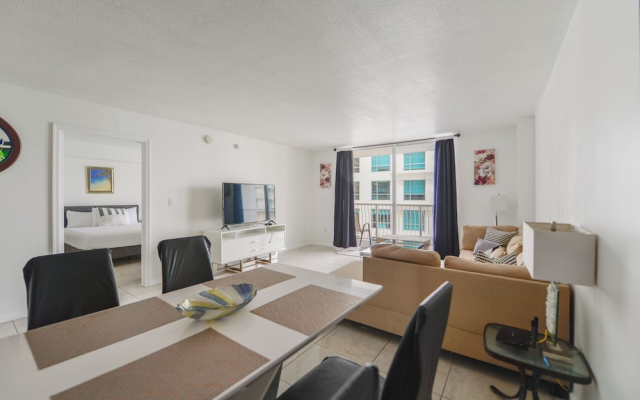 Brickell Bay 3304