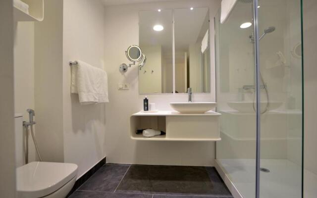 Plaza Mina Suites - Adults Recommended