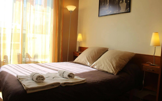 Chambre d'Amis (Chambres d'Hôtes/BnB/Guest House)