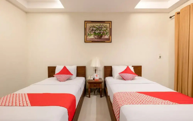 OYO 1508 Mascot Beach Hotel