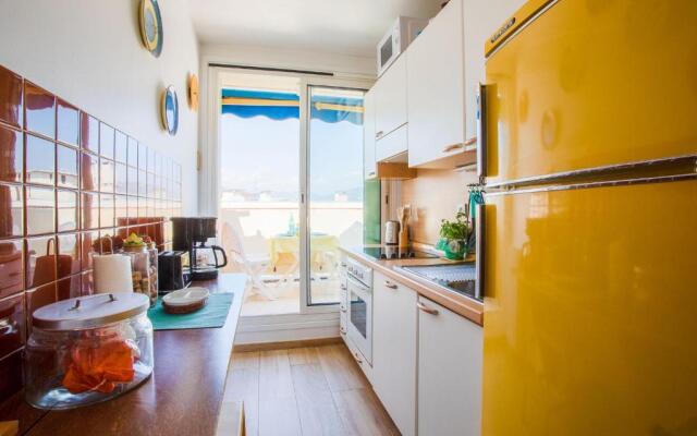 Passy Azur AP4242 by Riviera Holiday Homes