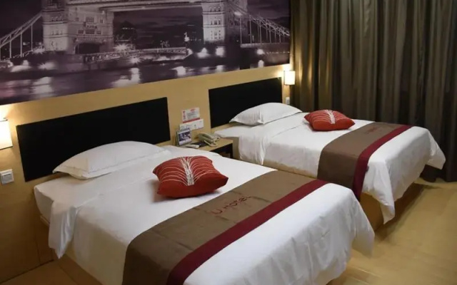 Thank Inn Plus Hotel Chongqing Wanzhou District Pedestrian Street