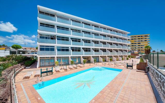 Strelitzias Apartments