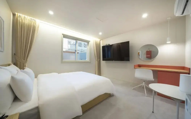 Nomad Aank hotel Gumi branch