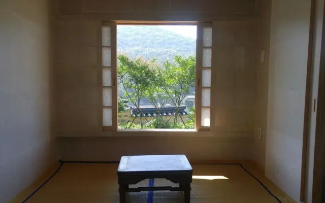 Hyang Dan