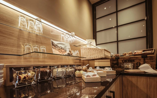 Alexxanders Restaurant & Bordinghouse