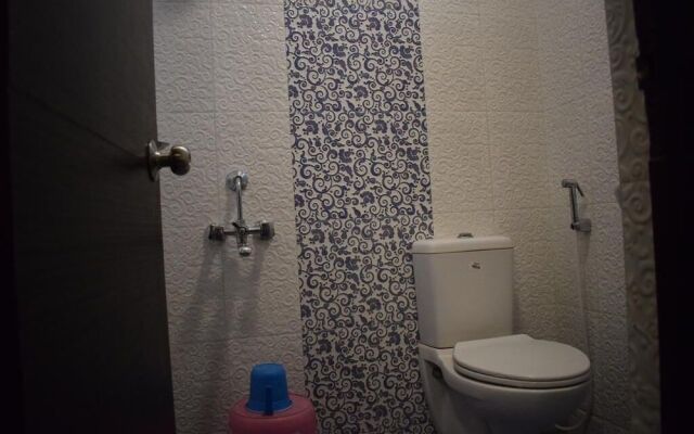 Maxistay Airport Hotel