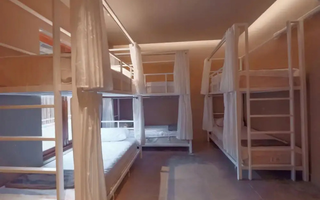 C Lanta Hostel - Adults Only