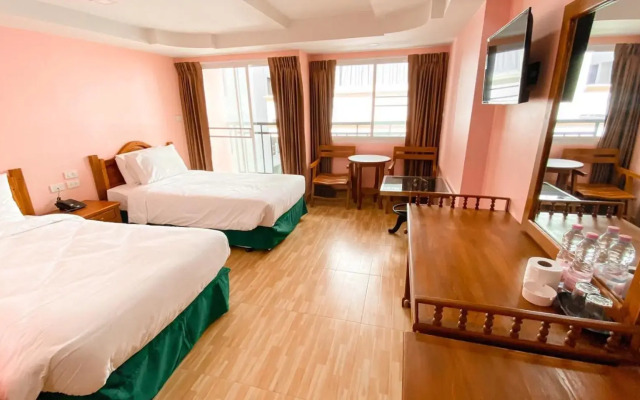 A.A. Pattaya Golden Beach Hotel