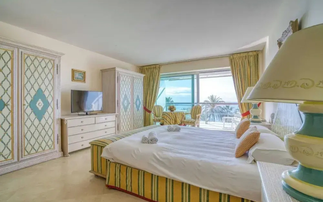Apartment 60sqm on the Croisette - Balcony With sea View - Apartment in Cannes - Photo 4
