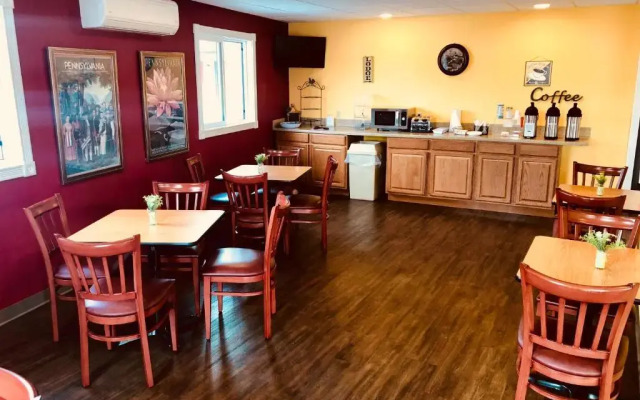 Hampton Inn (not a Hilton Affiliate) Camp Hill - Harrisburg SW