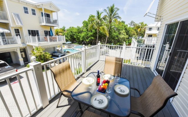 Island Getaway Apartment 3