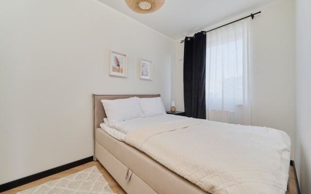 Apartments Wagrowska 12H by Renters