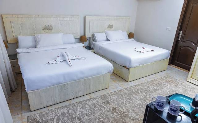 Number One Pyramids Hotel