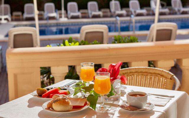 Hotel Amoros